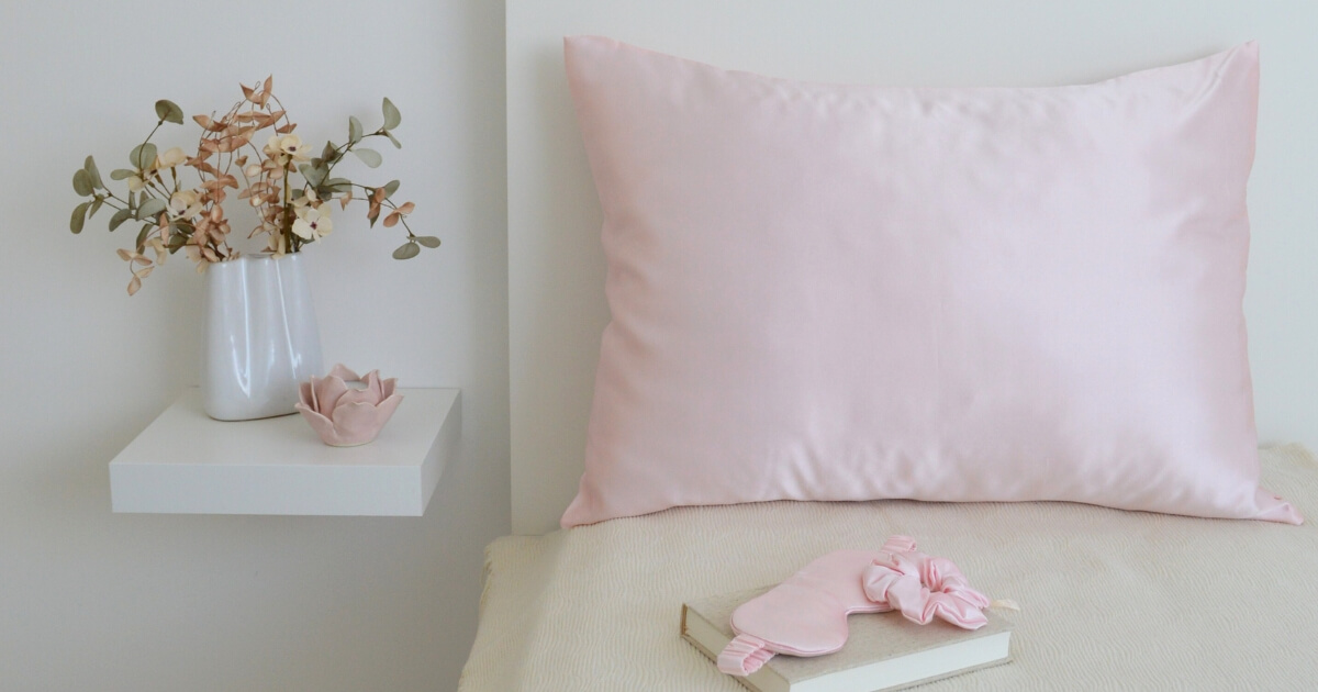 Rószaszín selyem termékek